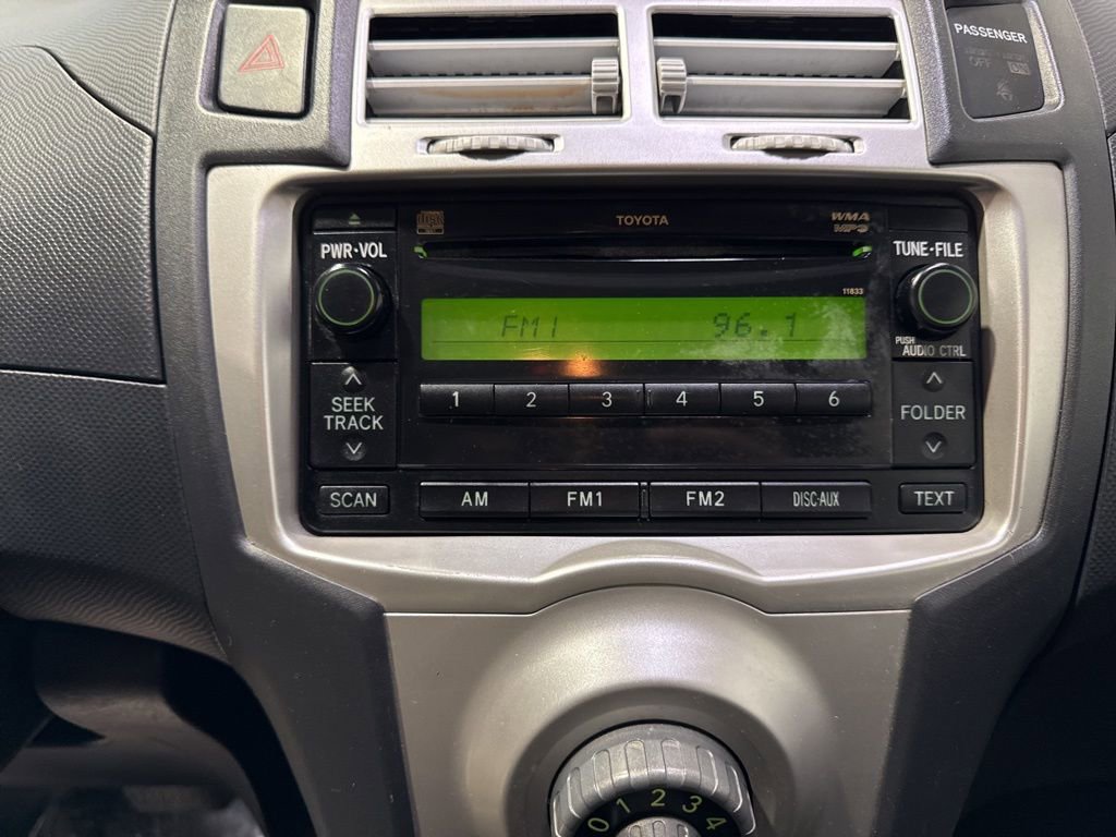 Used 2008 Toyota Yaris 2-Door Hatchback image 13