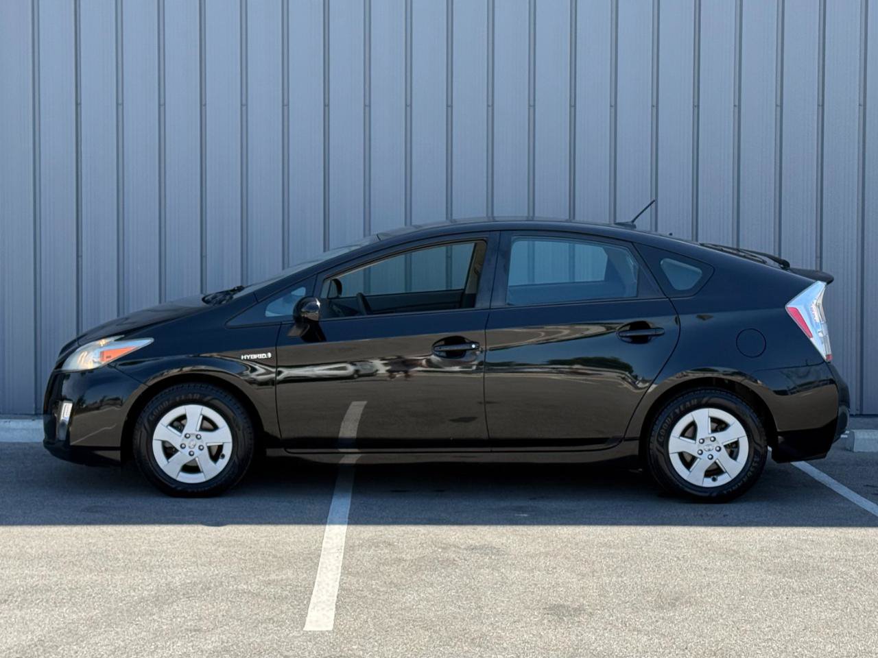 Used 2010 Toyota Prius III Hatchback 4D FWD image 8