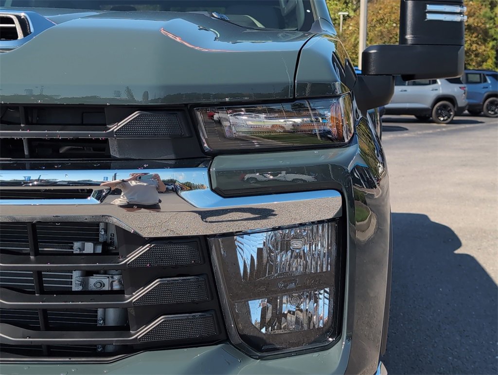 New 2026 Chevrolet Silverado 3500 LT image 32