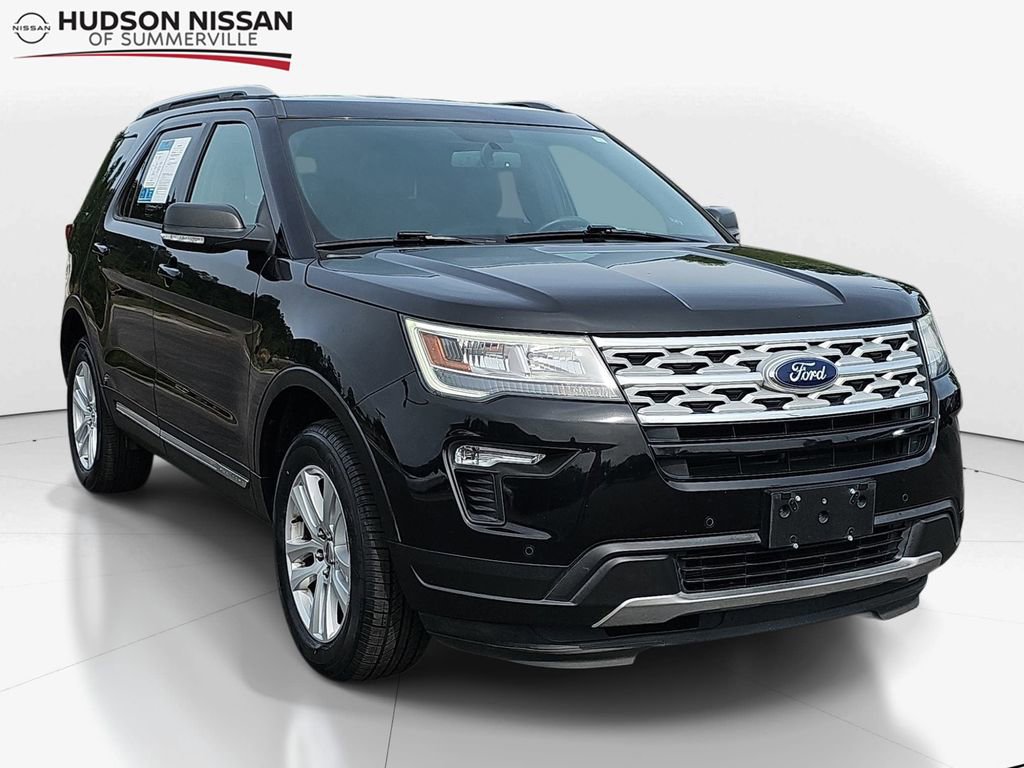 Used 2019 Ford Explorer XLT w/ Equipment Group 202A AWD/4WD image 1