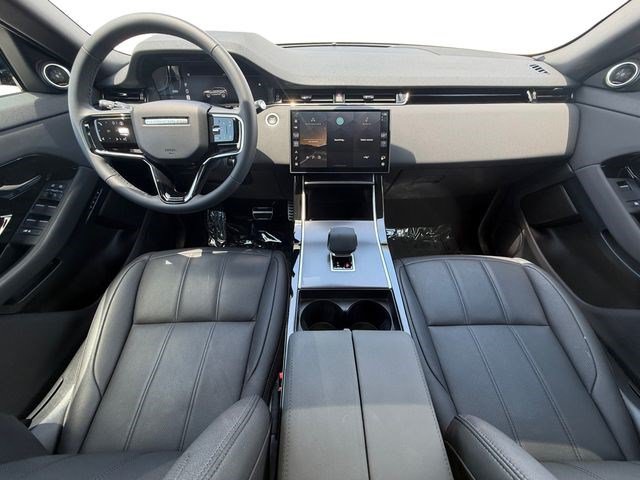 Used 2026 Land Rover Range Rover Evoque Dynamic SE AWD/4WD image 12