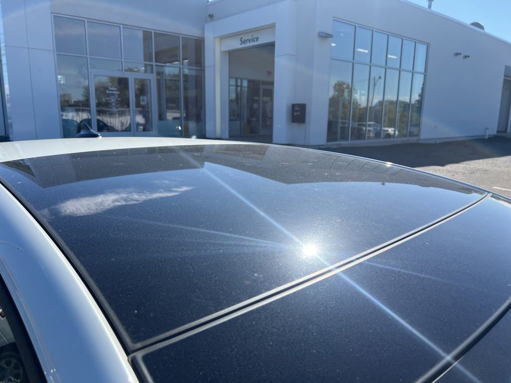 Used 2024 Volkswagen GTI Autobahn image 9