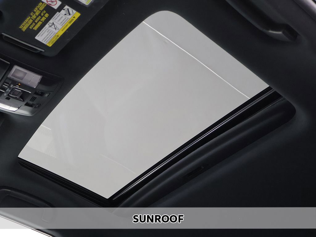 Used 2023 Lexus GX 460 Premium w/ Accessory Package AWD/4WD image 4