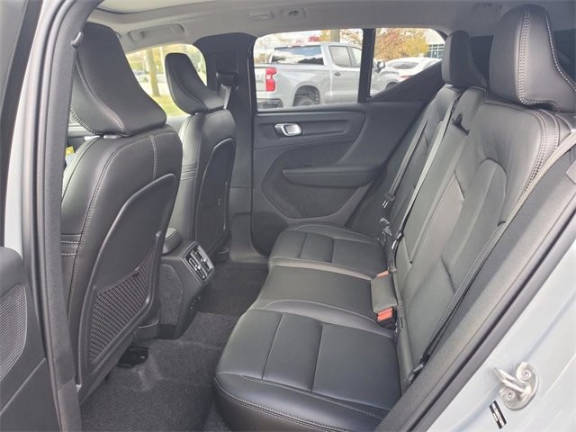 New 2026 Volvo XC40 B5 Core w/ Protection Package Premier image 26