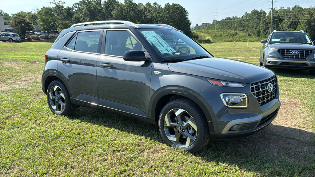 New 2026 Hyundai Venue SEL FWD image 1