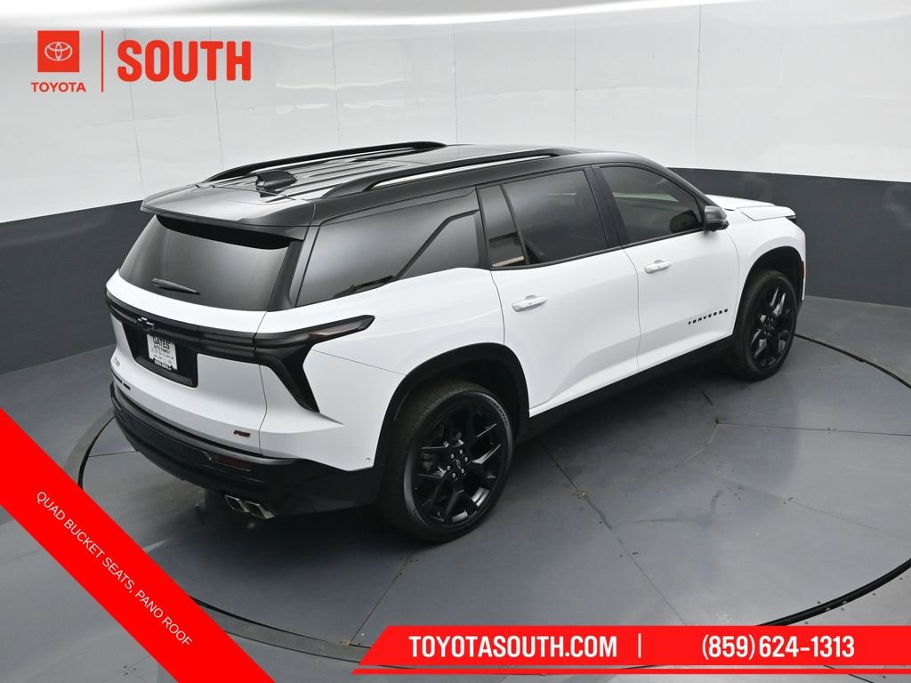 Used 2024 Chevrolet Traverse RS AWD/4WD image 39