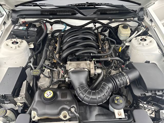 Used 2007 Ford Mustang GT RWD image 32