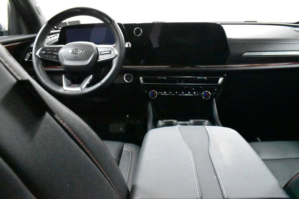Used 2024 Chevrolet Traverse Z71 w/ Enhanced Driving Package AWD/4WD image 13