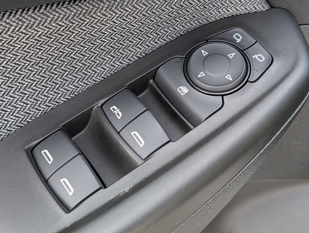 Used 2025 Chevrolet TrailBlazer LT FWD image 31