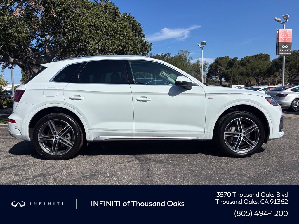 Used 2021 Audi Q5 e Premium AWD/4WD image 2