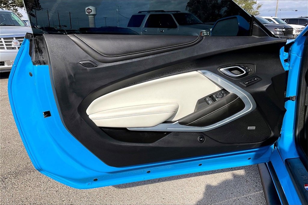 Used 2022 Chevrolet Camaro SS image 15