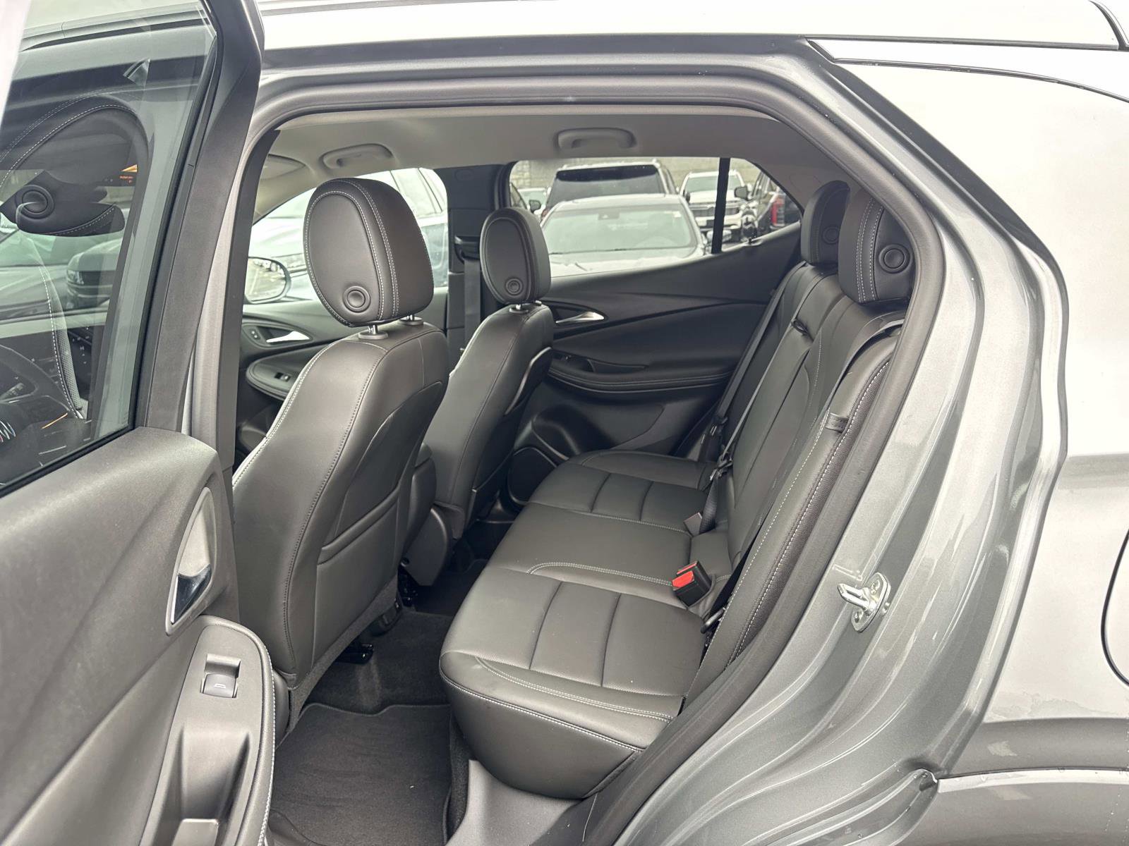 Used 2025 Buick Encore GX Avenir w/ Avenir Convenience Package image 22