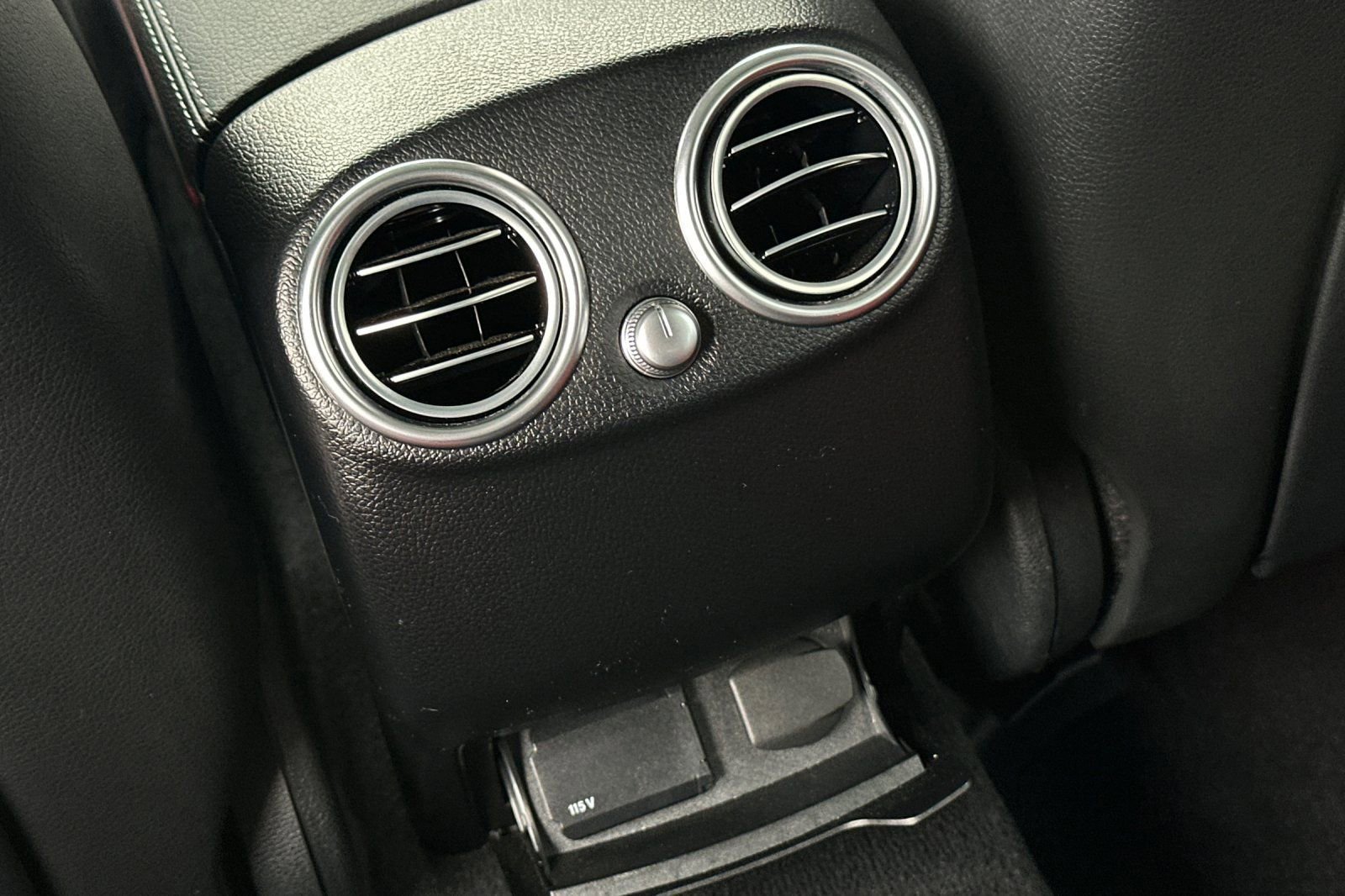 Certified 2022 Mercedes-Benz GLC 43 AMG 4MATIC image 30