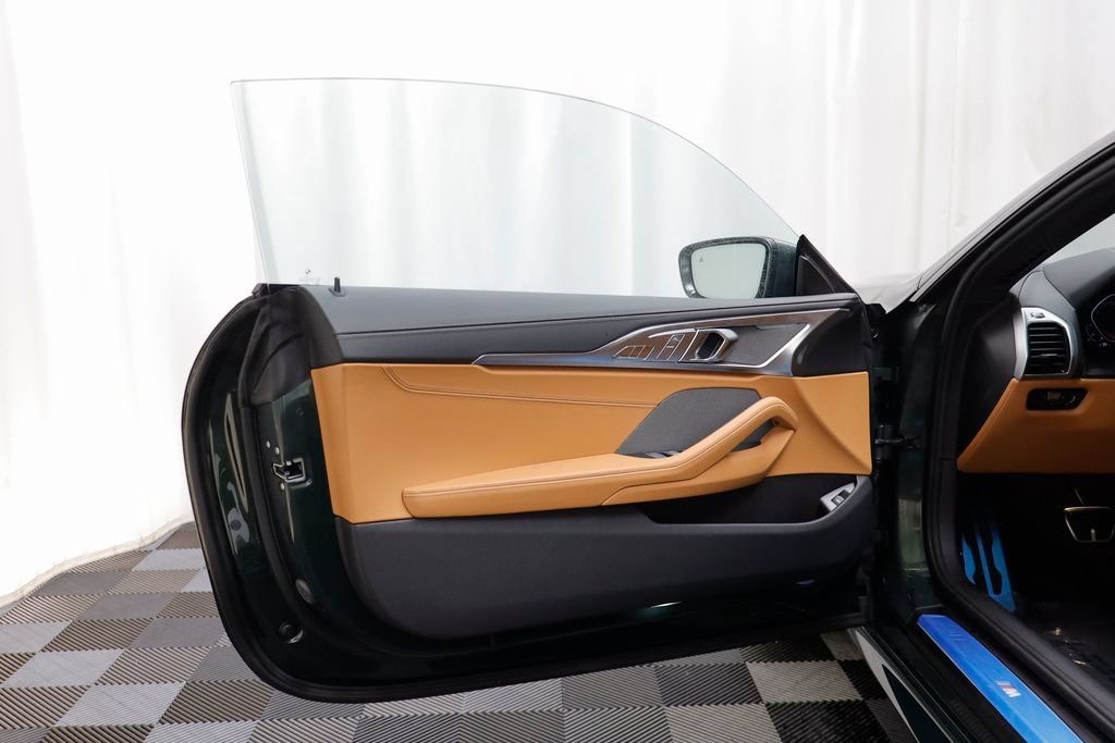 New 2026 BMW 840i xDrive Convertible w/ Comfort Seating Package AWD/4WD image 4