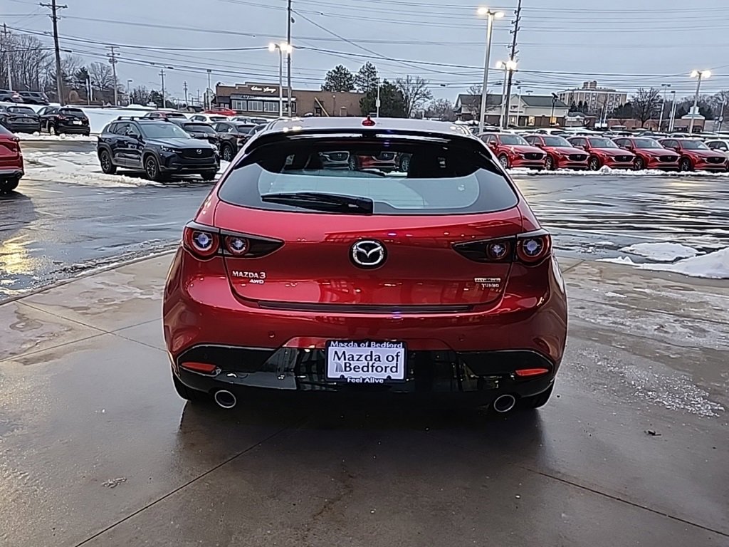 New 2026 MAZDA MAZDA3 Hatchback w/Premium Plus Pkg image 3