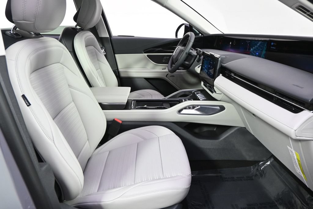 New 2026 Lincoln Nautilus Reserve w/ Jet Appearance Package AWD/4WD image 16