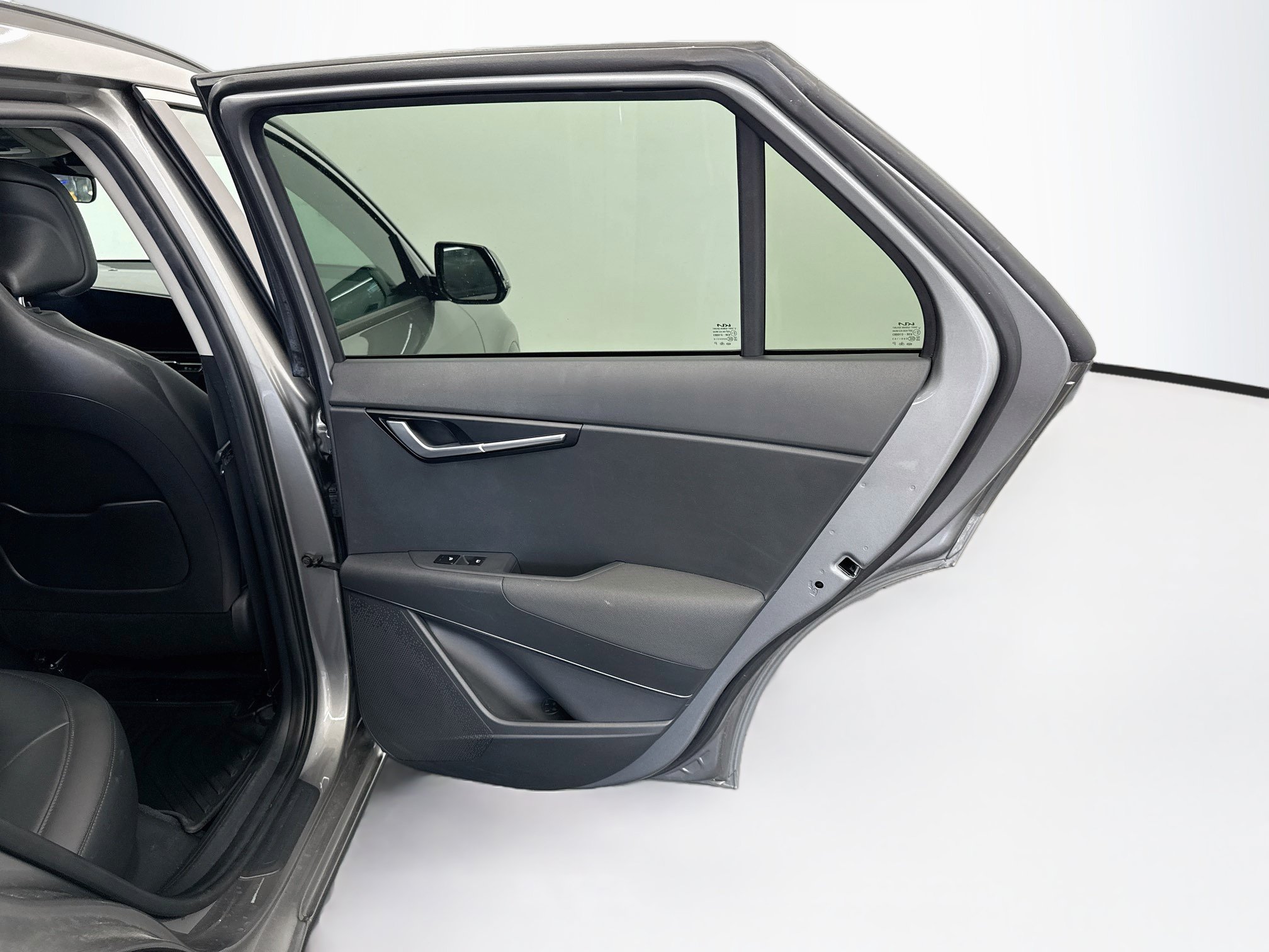 Used 2023 Kia Niro Wind w/ Wind Preserve Package FWD image 31