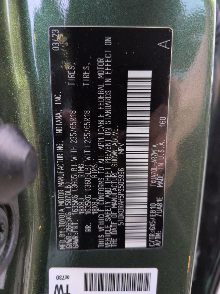 Used 2023 Toyota Highlander XLE image 29