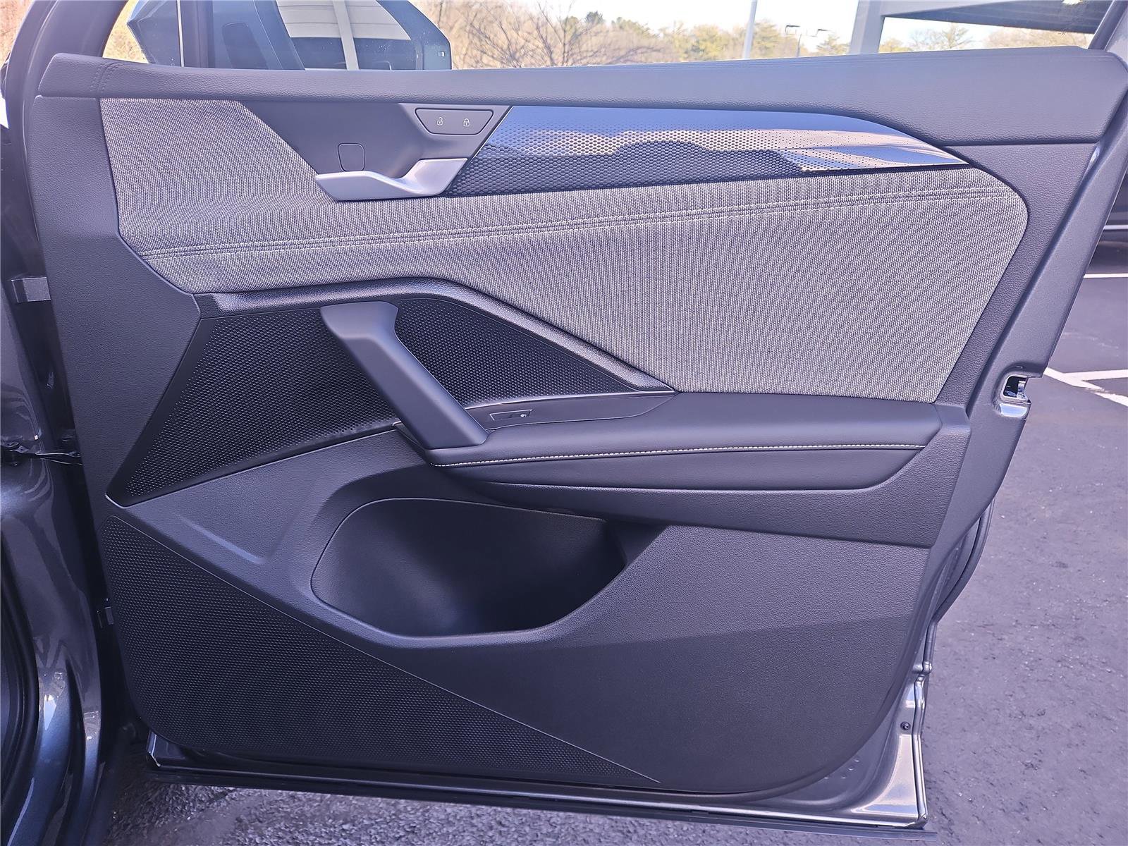 New 2026 Volkswagen Tiguan S image 25