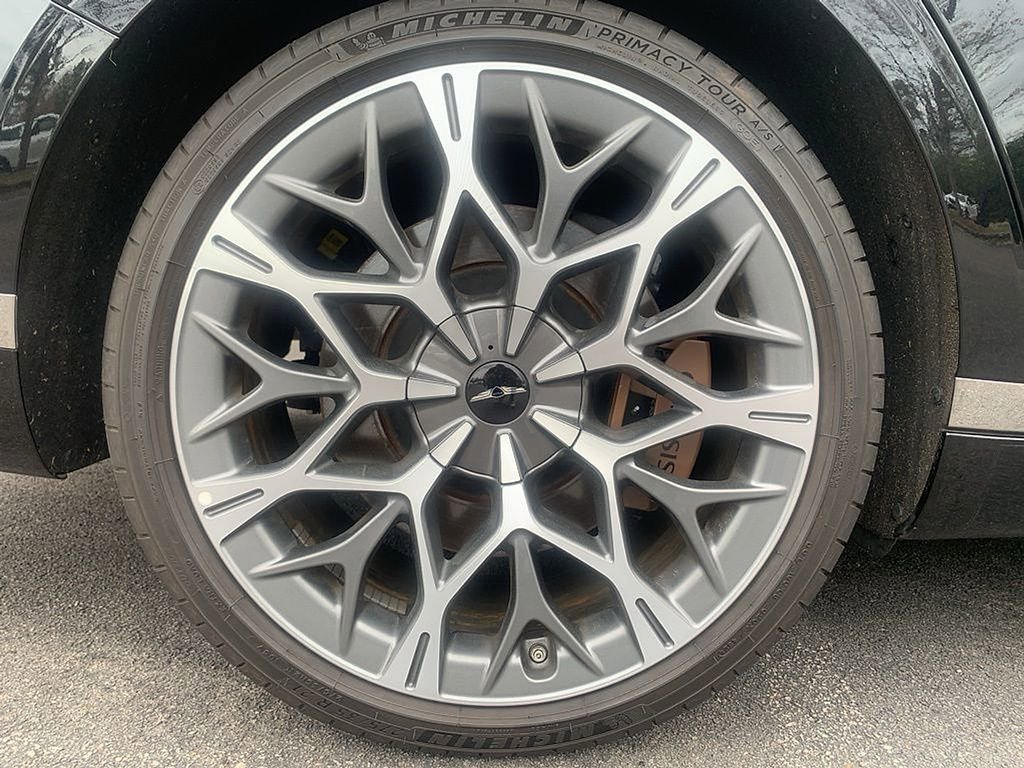 Used 2025 Genesis G90 3.5T image 28