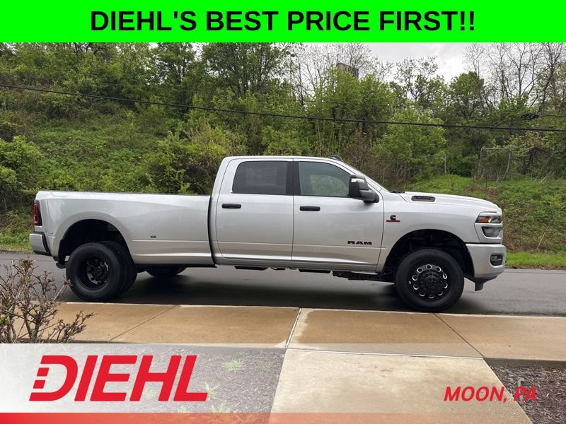 New 2026 RAM 3500 Big Horn AWD/4WD image 8