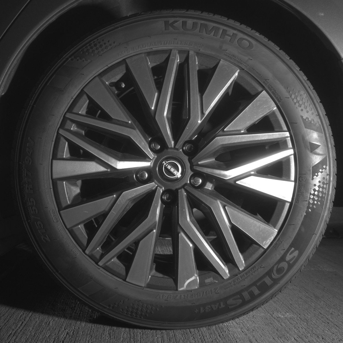 Used 2025 Nissan Altima 2.5 SV image 14