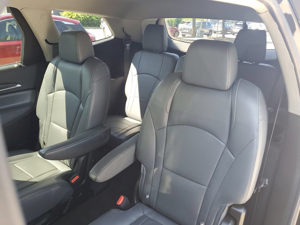 Used 2021 Buick Enclave Essence FWD image 27