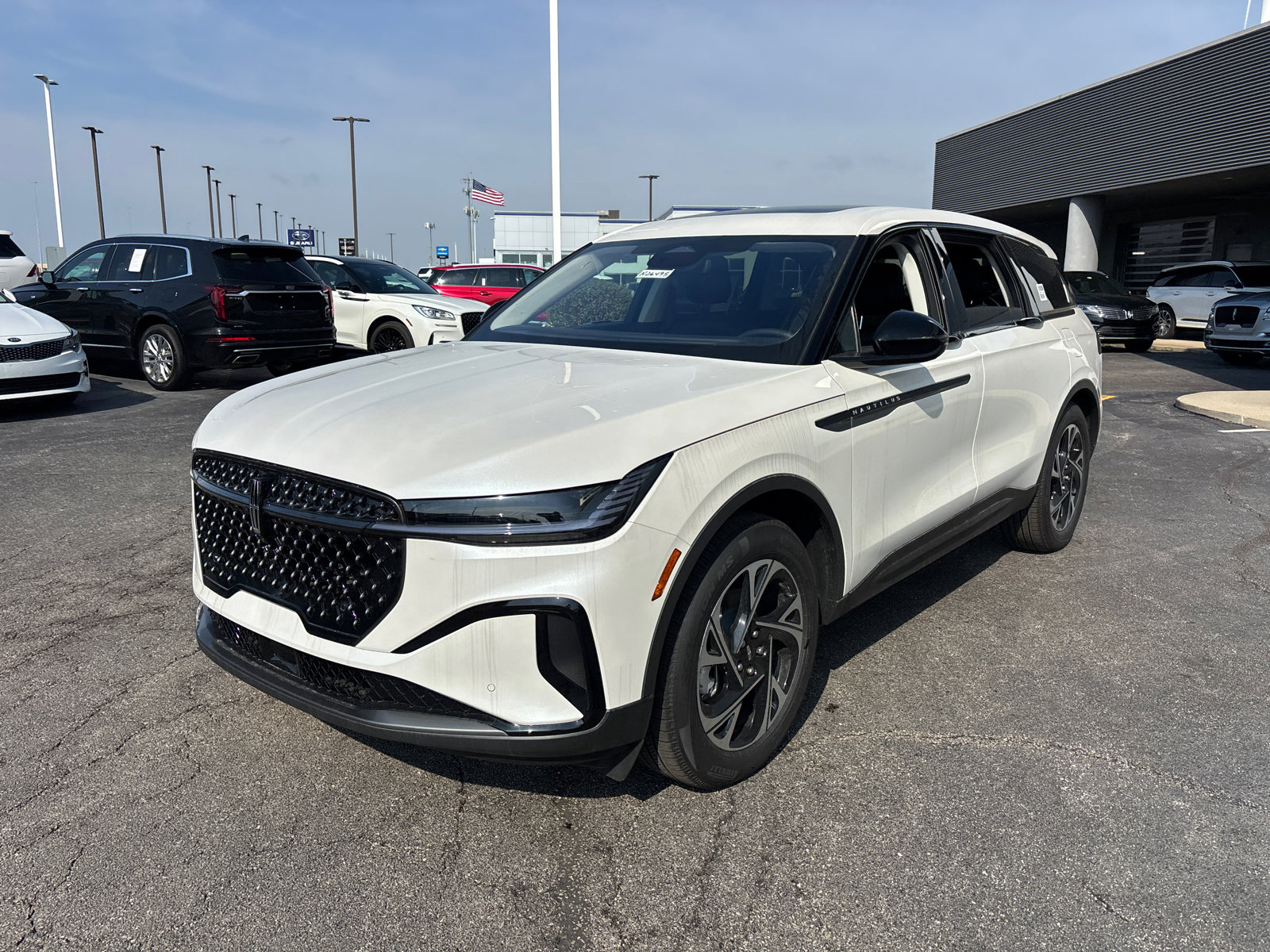 New 2026 Lincoln Nautilus Premier w/ Equipment Group 102A AWD/4WD image 3