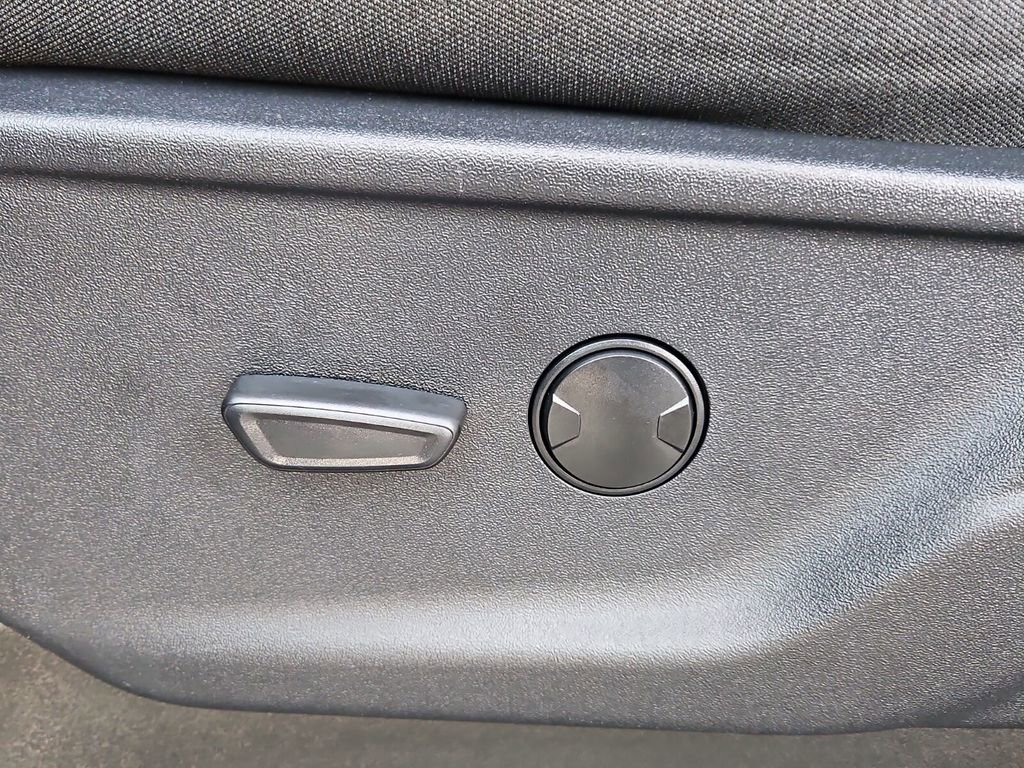 Used 2025 Ford F150 XLT w/ Equipment Group 301A Standard image 12