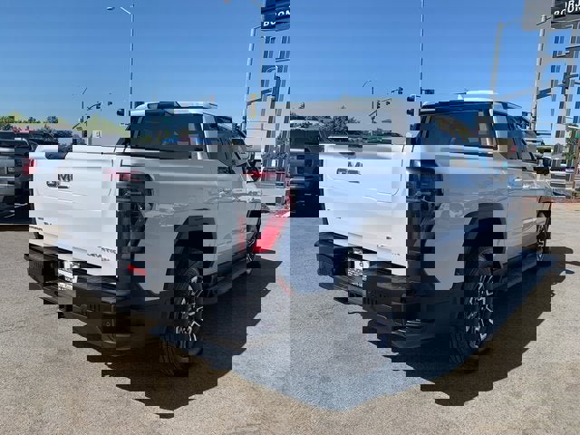 New 2026 GMC Sierra EV Elevation image 6