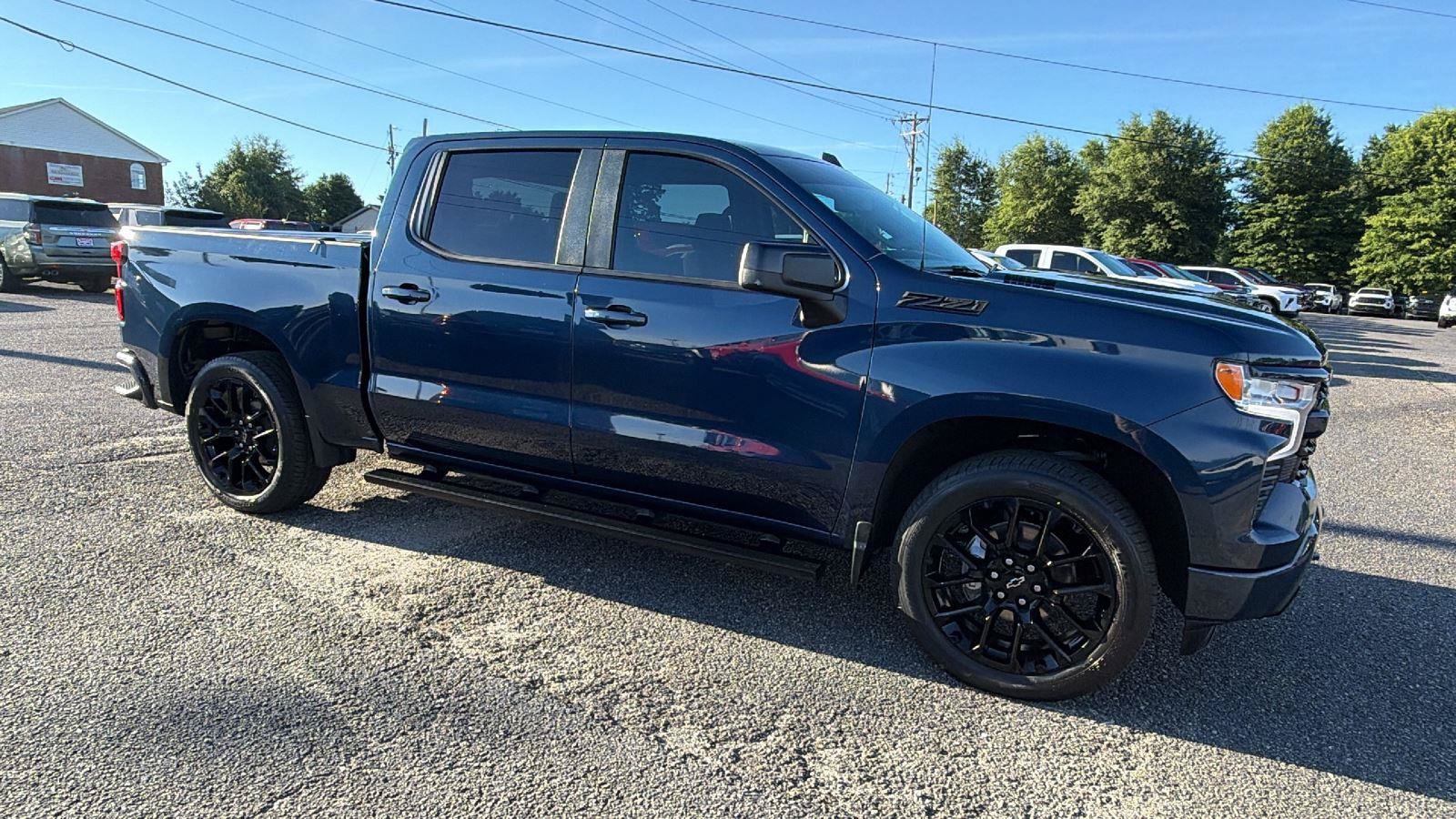 Used 2022 Chevrolet Silverado 1500 RST w/ Z71 Off-Road Package AWD/4WD image 6