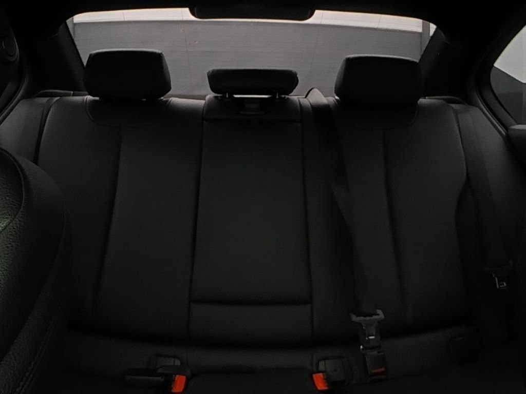 Used 2018 BMW 330i Sedan RWD image 10