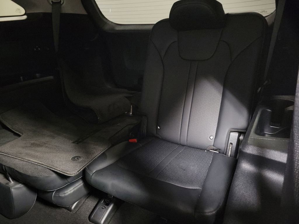 Used 2022 Kia Sorento S image 23