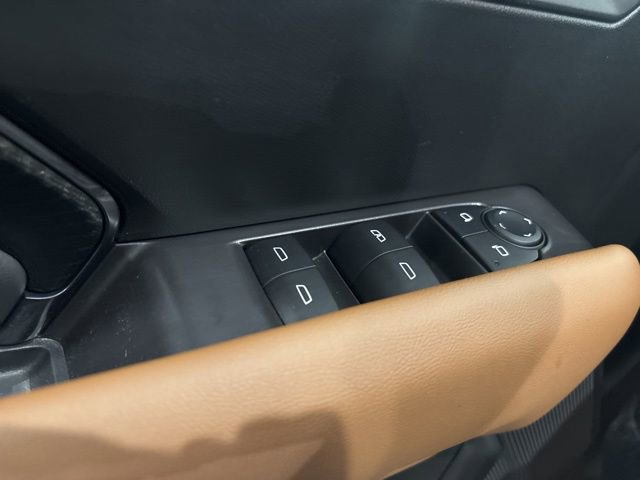 Used 2024 GMC Canyon AT4 w/ Technology Package image 14