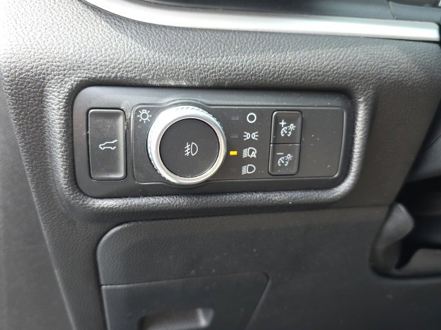 Used 2022 Ford Explorer XLT w/ Equipment Group 202A image 19