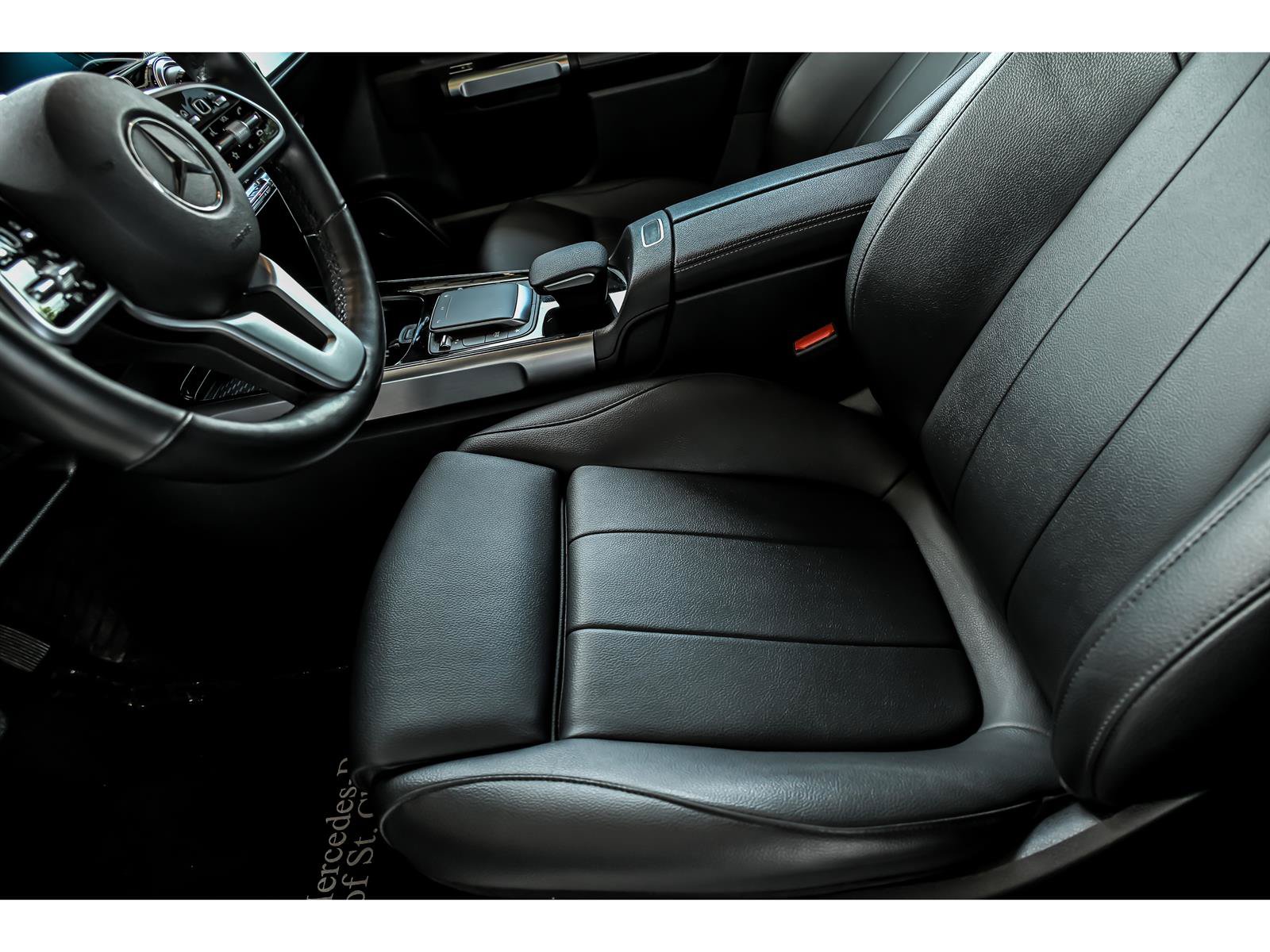 Certified 2021 Mercedes-Benz GLB 250 4MATIC image 11