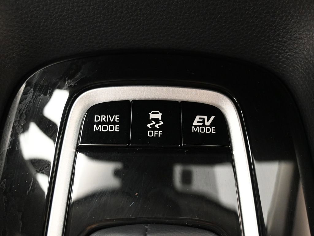 Certified 2026 Toyota Corolla LE FWD image 24