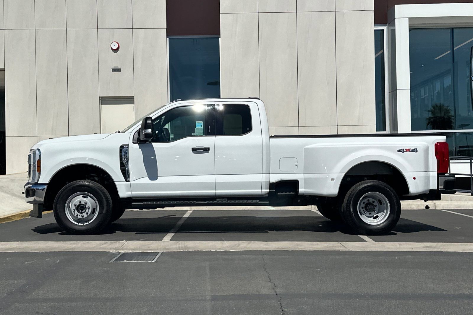 Certified 2024 Ford F350 XLT image 6