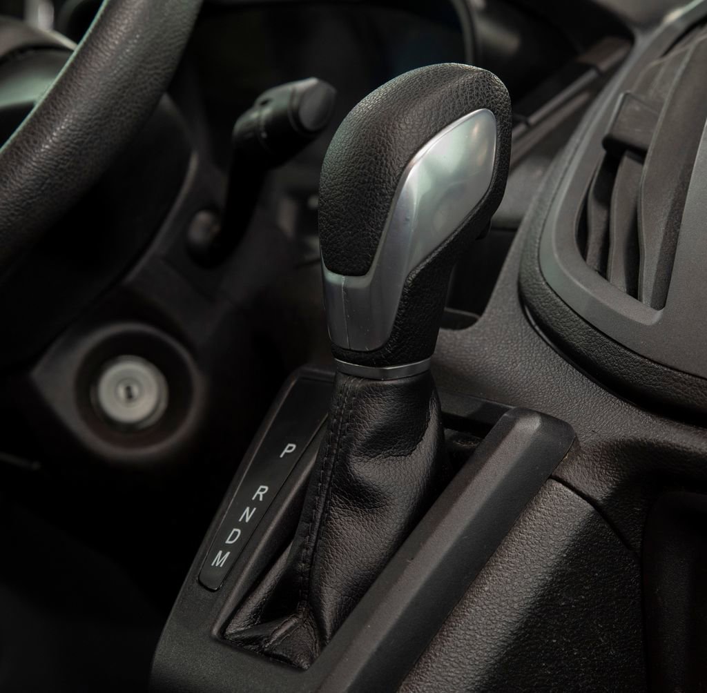 Used 2019 Ford Transit 250 130 Low Roof RWD image 24