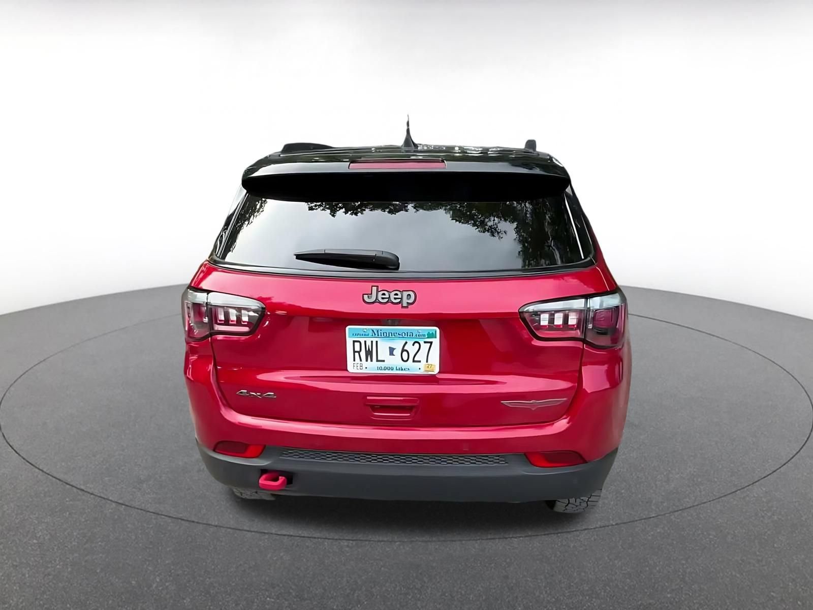 Used 2025 Jeep Compass Trailhawk AWD/4WD image 10