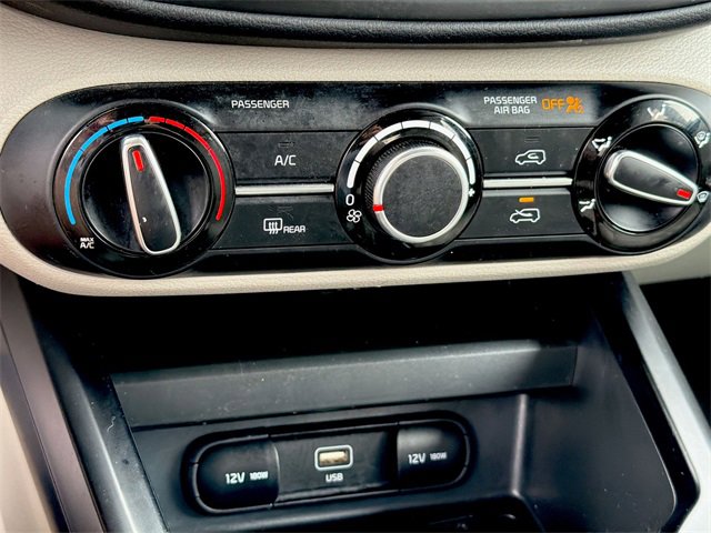 Used 2025 Kia Soul LX image 26