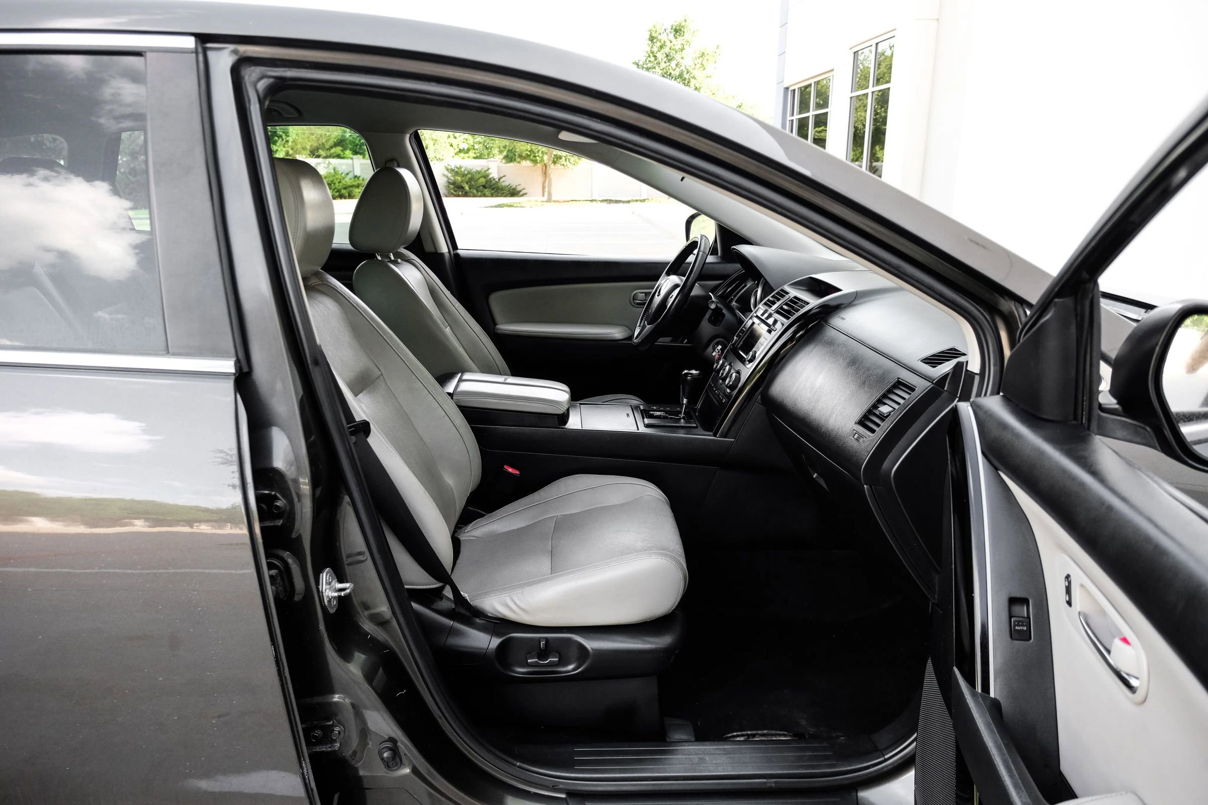 Used 2015 MAZDA CX-9 Touring FWD image 39