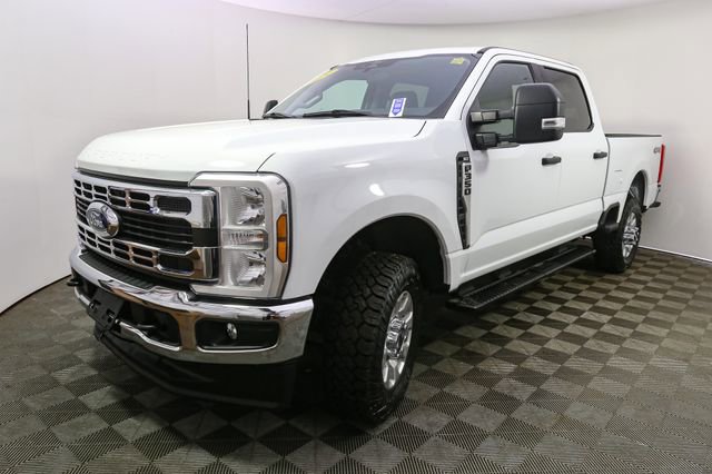 Used 2024 Ford F350 XLT image 5