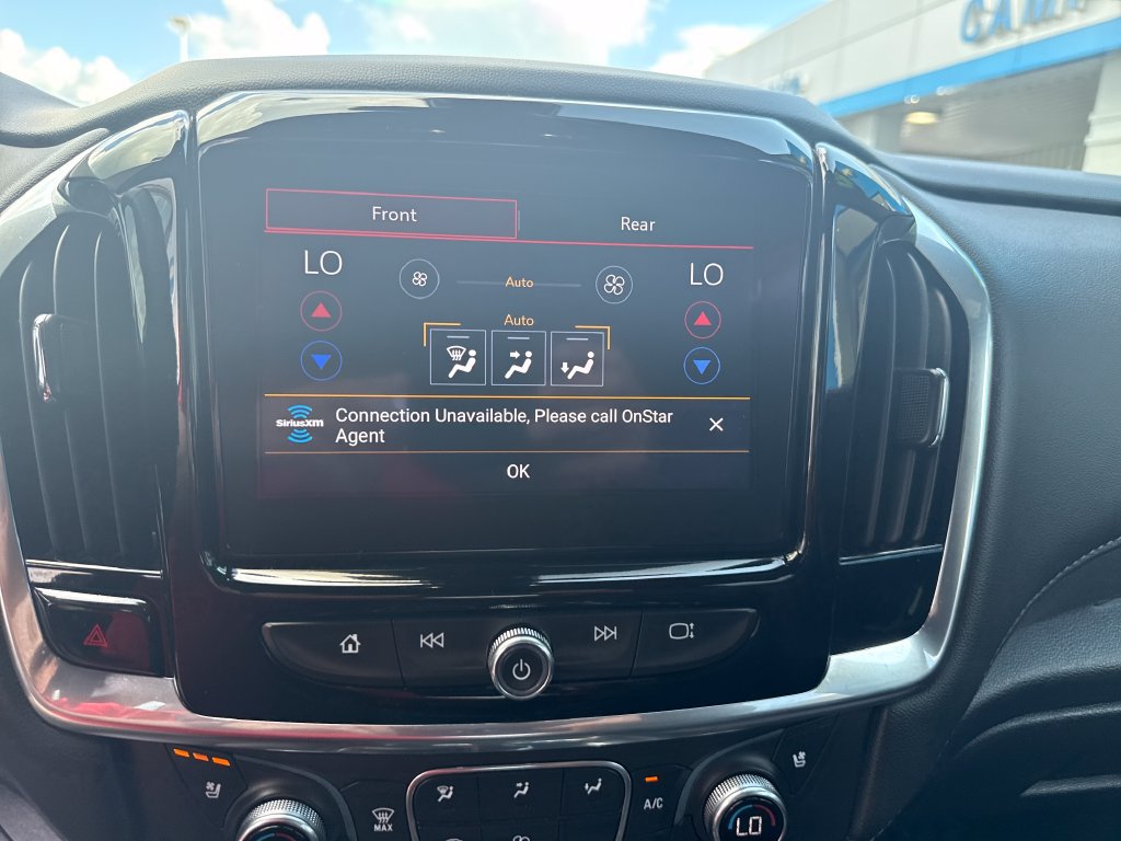 Used 2023 Chevrolet Traverse High Country FWD image 33
