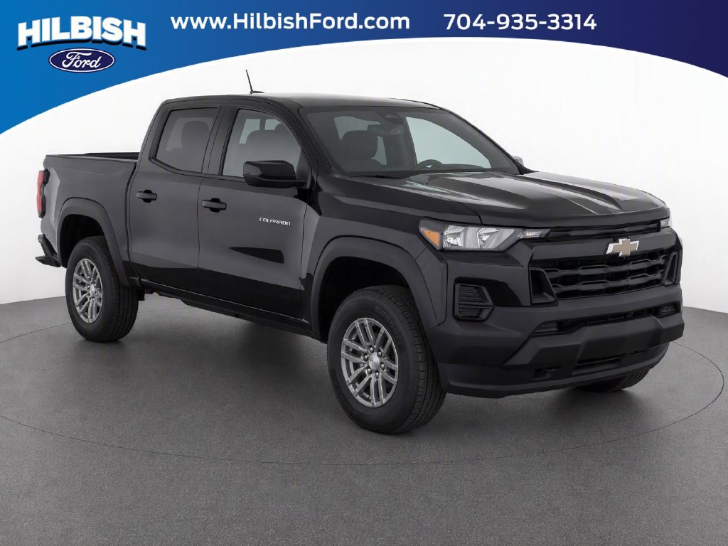 Used 2025 Chevrolet Colorado LT w/ Advanced Trailering Package RWD image 1