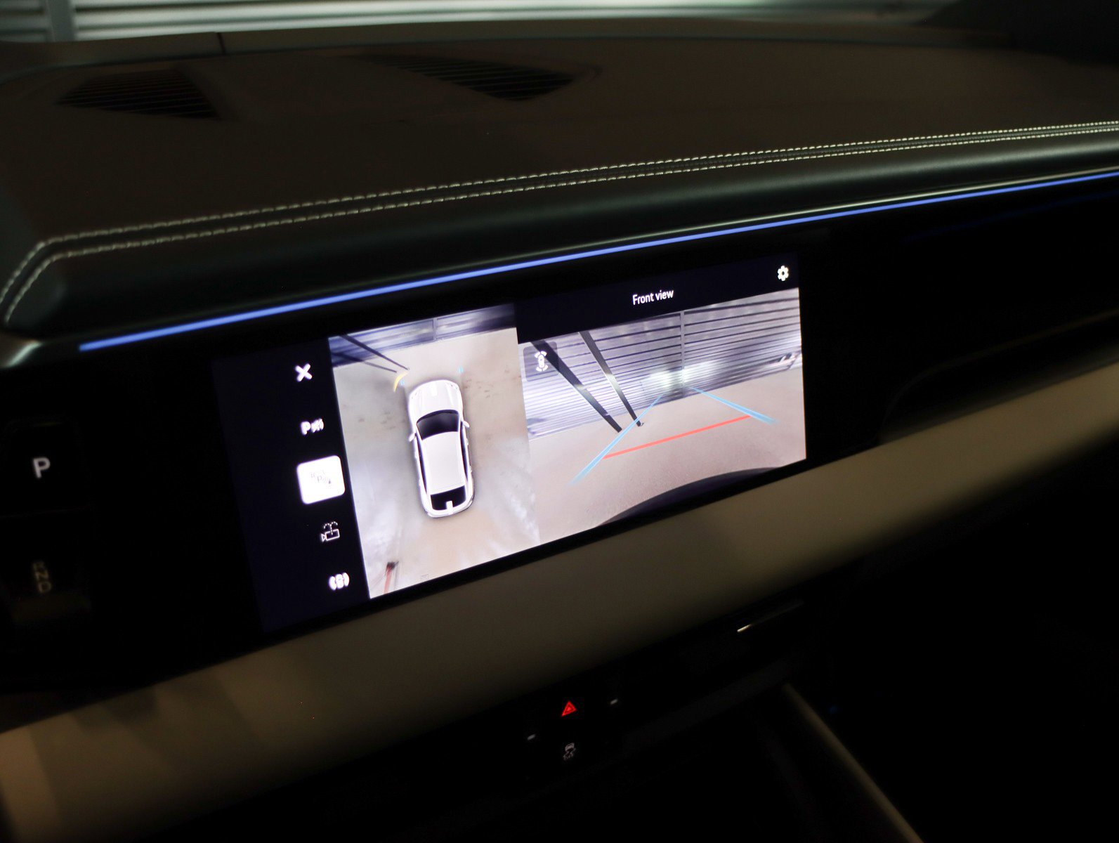 Used 2025 Porsche Macan Electric image 19