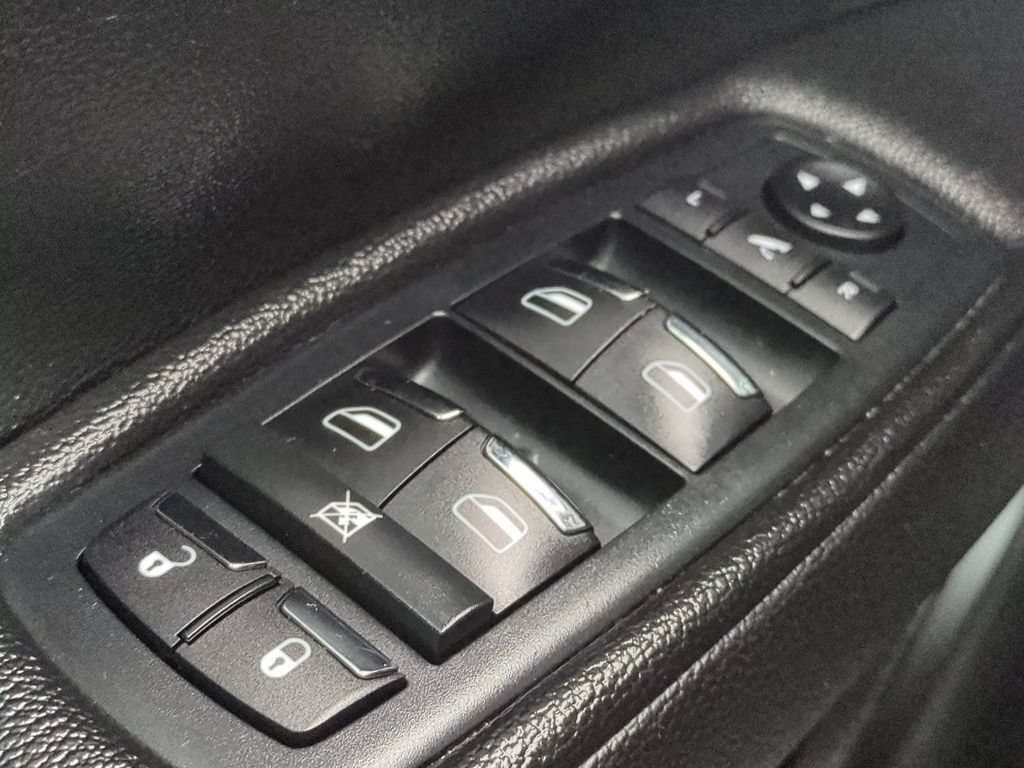 Used 2019 Maserati Ghibli RWD image 31
