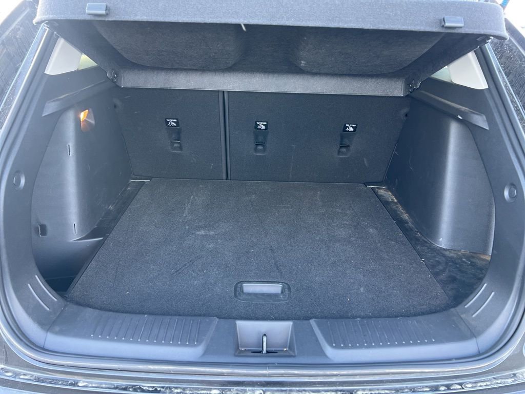 Used 2024 Chevrolet Trax LT w/ LT Convenience Package image 10