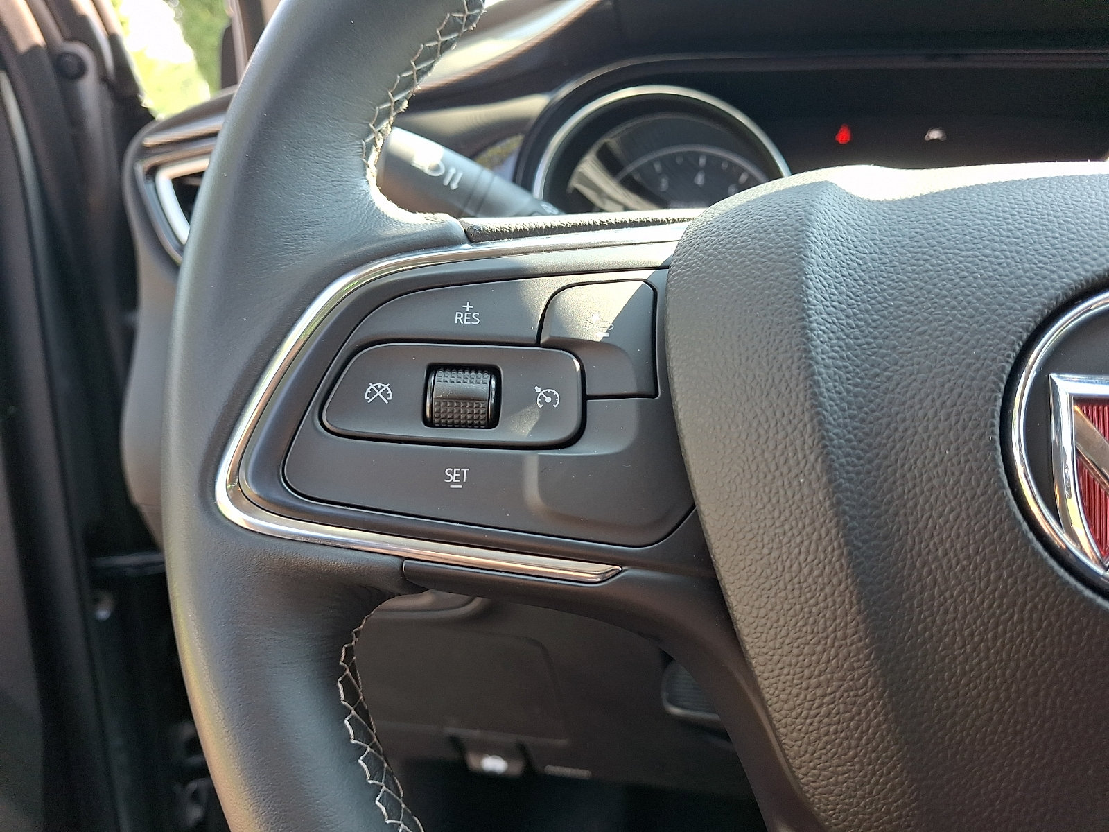 Used 2023 Buick Encore GX Select w/ Sport Touring Package AWD/4WD image 19
