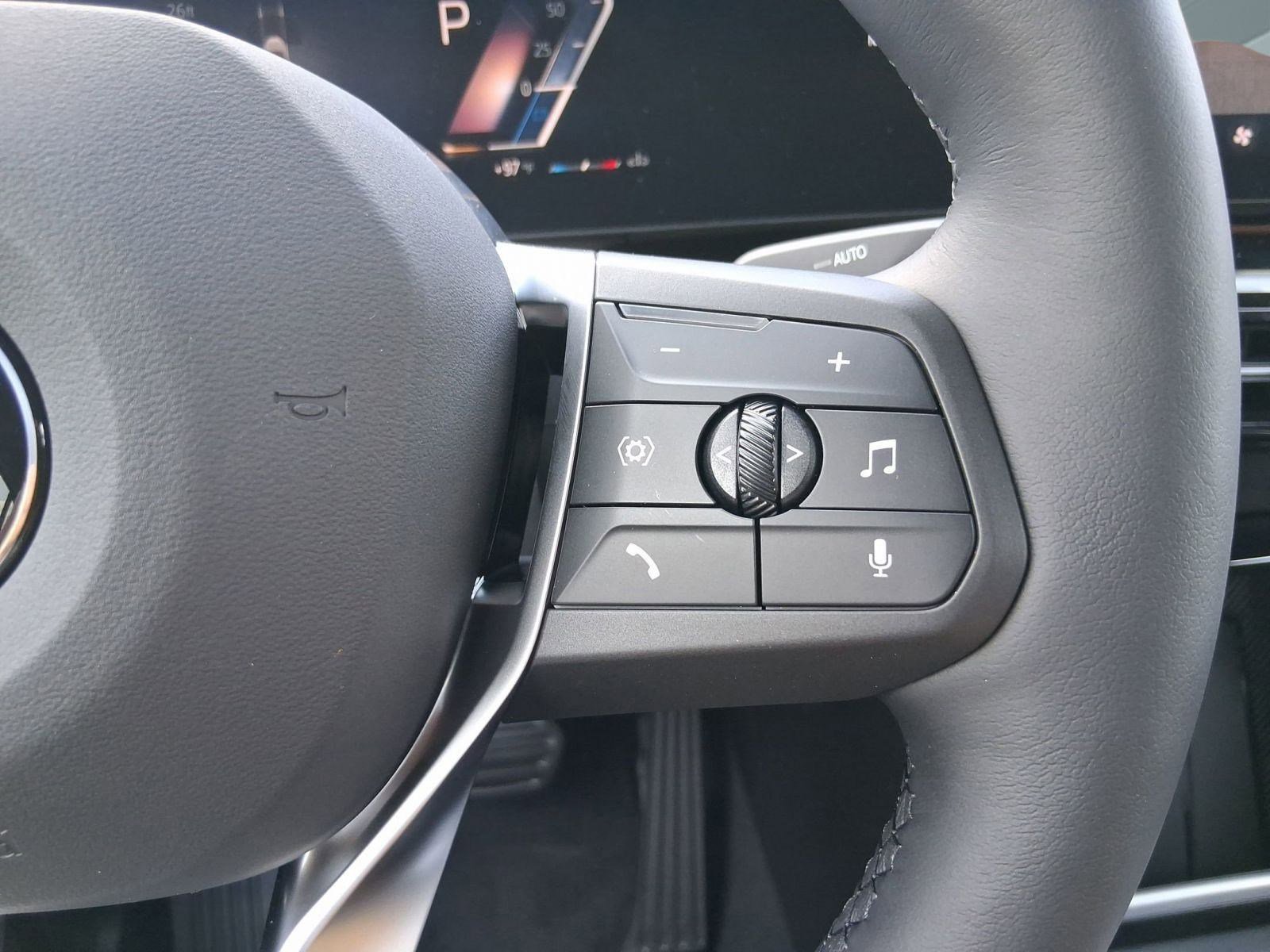 Used 2026 BMW X2 xDrive28i w/ Technology Package image 19